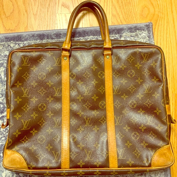 Authentic LV Porte Documents
